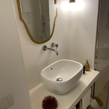 Dimora Lumina Πανσιόν 3*